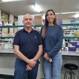La Investigadora Del CSIC María Martínez Valladares Y El Catedrático De La Universidad De León Rafael Balaña Fouce.