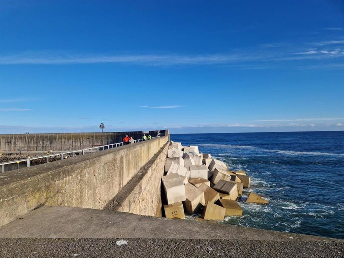 Bloques instalados en Lastres (Colunga).
