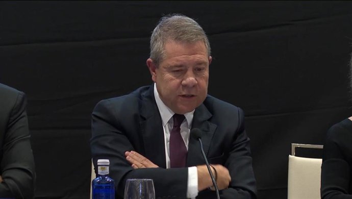 Emiliano García-Page durante la inauguración de las XVIII Jornadas de la Asociación de Medicina Estética de Castilla-La Mancha (Ameclm), celebradas en Guadalajara.