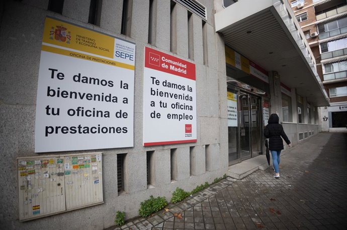 Archivo - Fachada de la oficina del INEM, a 4 de marzo de 2025, en Madrid (España). El número de parados registrados en las oficinas de los servicios públicos de empleo (antiguo Inem) en la Comunidad de Madrid subió un 1,45% en febrero con 4.172 desemplea