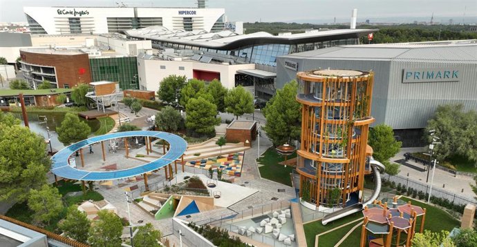 Exterior de Puerto Venecia.