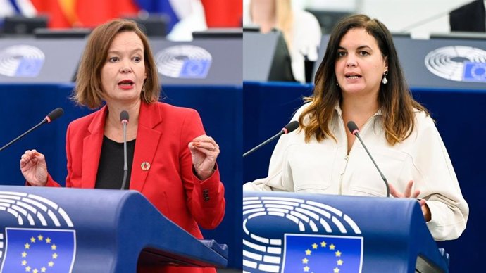 Leire Pajín y Sandra Gómez