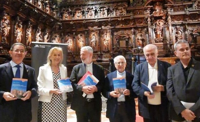El Cedma de la Diputación edita un libro sobre la historia de la Catedral de Málaga