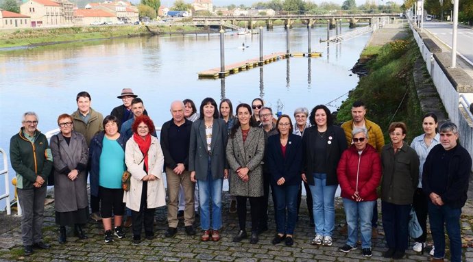 La portavoz nacional del BNG, Ana Pontón, en una visita a Pontecesures.