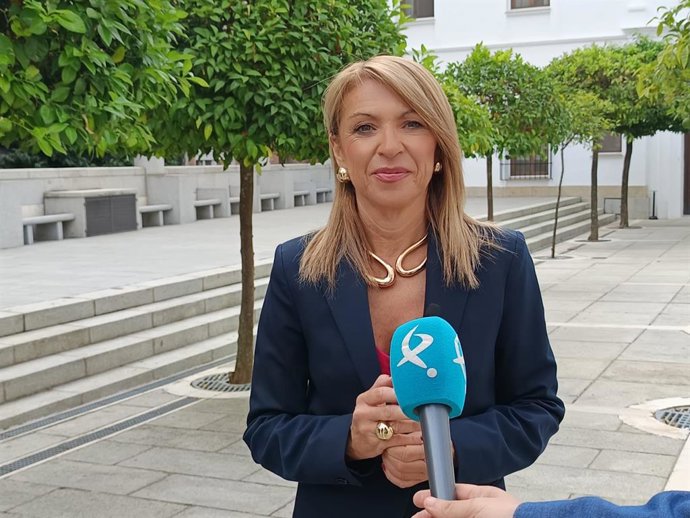 La portavoz del Grupo Parlamentario Socialista, Piedad Álvarez, en la Asamblea.