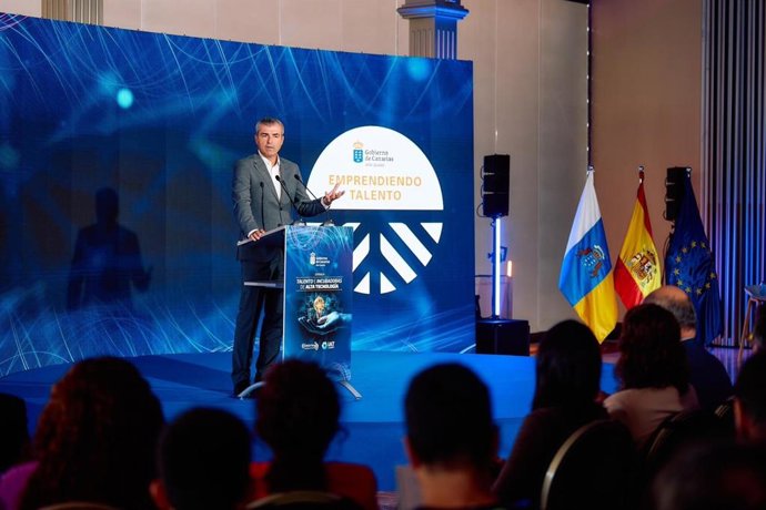 El vicepresidente del Gobierno de Canarias, Manuel Domínguez, en la jornada de 'Talento e Incubadoras de Alta tecnología' celebrada en Las Palmas de Gran Canaria