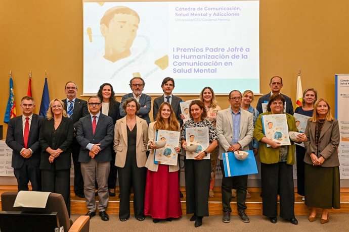 Los Galardonados Con Los I Premios Padre Jofré A La Humanización De La Comunicación En Salud Mental, Hoy En El Acto De Presentación De La Nueva Cátedra En La CEU UCH.