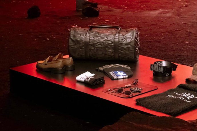 Pull&Bear lleva su universo creativo al Pompidou junto a PLEASURES, de la mano de la mano de Wildbytes