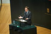 Almeida acusa a PSOE y Más Madrid de formar parte de un Gobierno que "ha humillado, acosado y prostituido a mujeres"