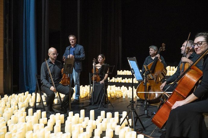 Concierto de cuerda Candlelight en el Teatro Villa de Mairena.