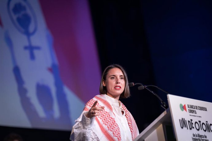 La eurodiputada de Podemos, Irene Montero, durante una intervención en la  Universidad de Otoño de Podemos en el Palacio de la Prensa de Callao, a 19 de octubre de 2025, en Madrid (España). La Alianza de la Izquierda Europea y Podemos celebran la Uni de O