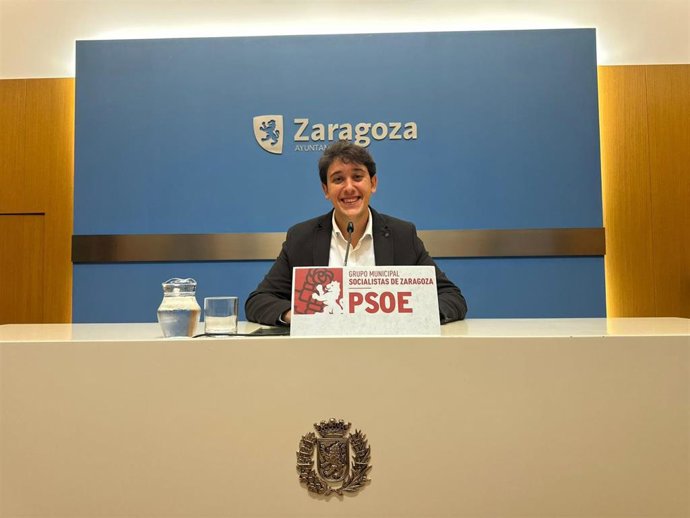 El concejal del grupo municipal del PSOE en el Ayuntamiento de Zaragoza, Guillermo Ortiz