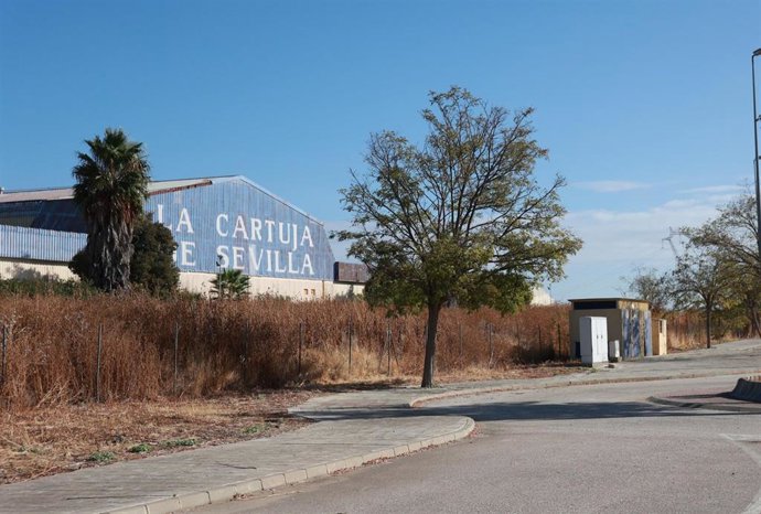 Imágenes actuales de la fábrica de cerámicas de La Cartuja Pickman.