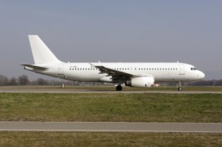 Archivo - March 4, 2023, Bergamo, Italy: An Avion Express Airbus 320 taxiing at Milan Bergamo Orio al Serio airport. Avion Express is a Lithuanian ACMI and aircraft leasing operator headquartered in Vilnius. The company is a part of Avia Solutions Group. 