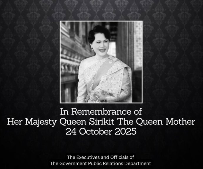 Imagen conmemorativa por la muerte de la reina madre Sirikit de Tailandia