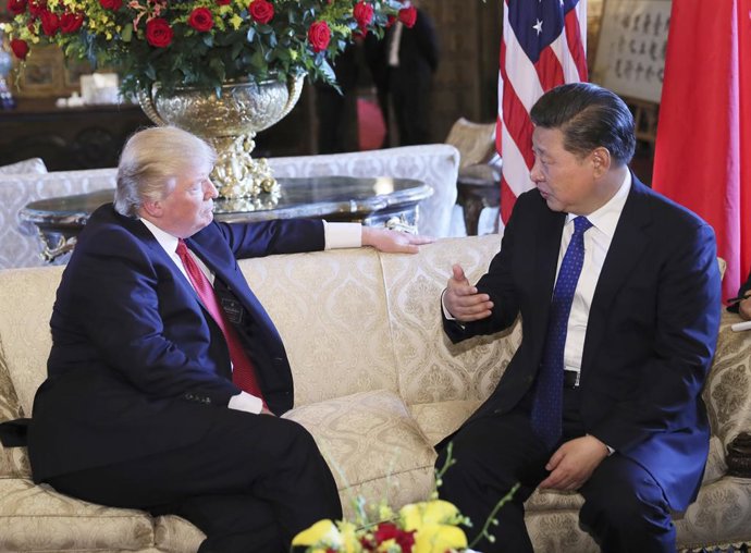 Archivo - PEQUIM, 16 de novembro de 2017 Xi Jinping se reúne com seu colega norte-americano Donald Trump no resort de Mar-a-Lago, na Flórida, nos Estados Unidos, em 6 de abril de 2017.  Para combinar com o perfil: Xi Jinping e sua era