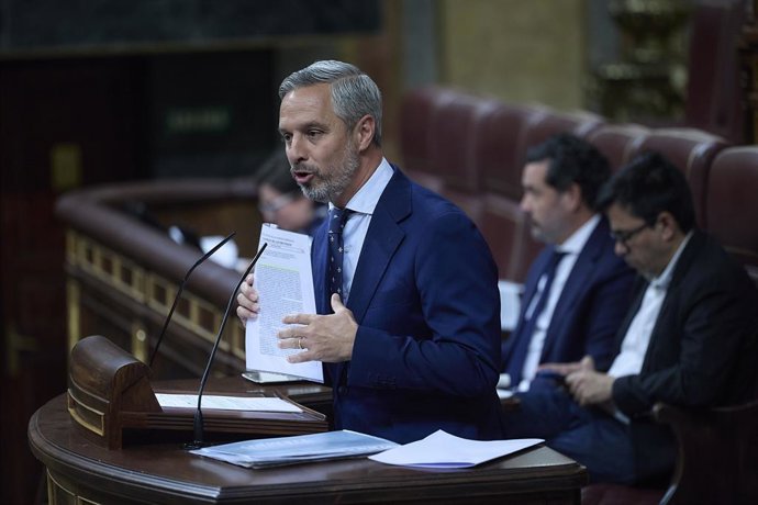 Archivo - El vicesecretario de Hacienda, Vivienda e Infraestructuras del PP y diputado del PP, Juan Bravo, interviene durante un pleno en el Congreso de los Diputados, a 10 de septiembre de 2025, en Madrid (España). El Pleno del Congreso debate y vota  la