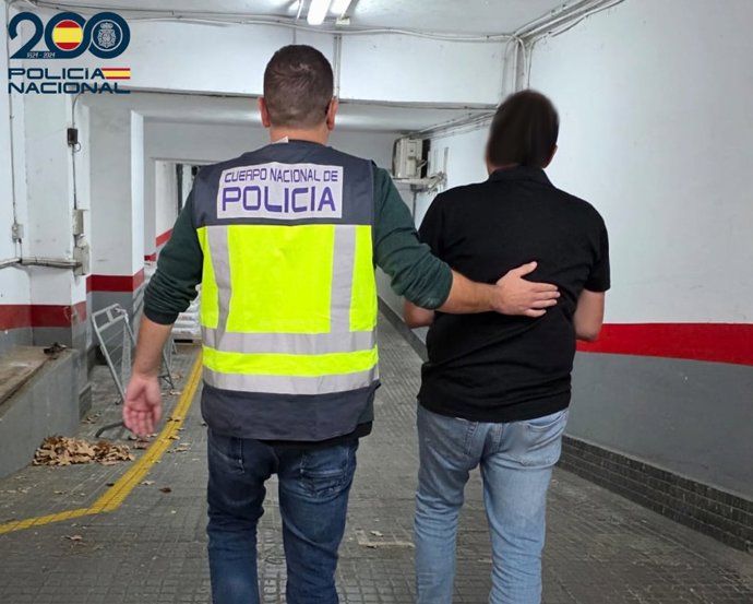 Uno de los detenidos por tenencia y distribución de material audiovisual con contenido pedófilo en Palma