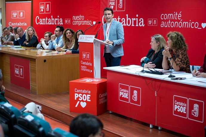 Casares en el Comité Autonómico del PSOE