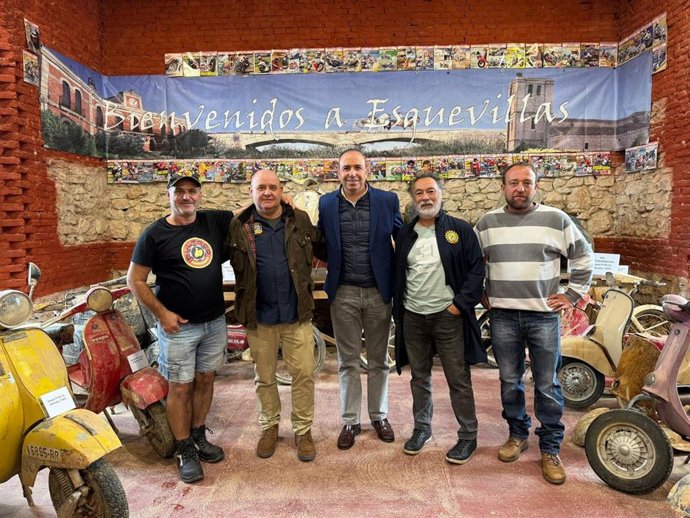 Esguevillas de Esgueva (Valladolid) inaugura el Museo de la Vespa con más de 30 piezas rescatas de la dana en Valencia