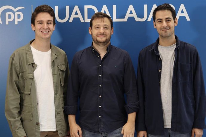 Los presidentes de Nuevas Generaciones de Castilla-La Mancha y de Madrid, José Luis Montalvo e Ignacio Dancausa