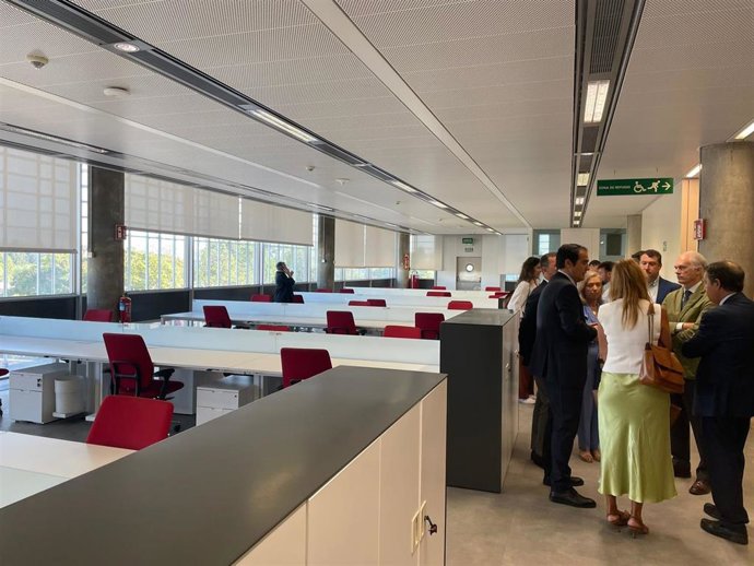 El consejero de Justicia, José Antonio Nieto, en una visita a la Ciudad de la Justicia de Sevilla.