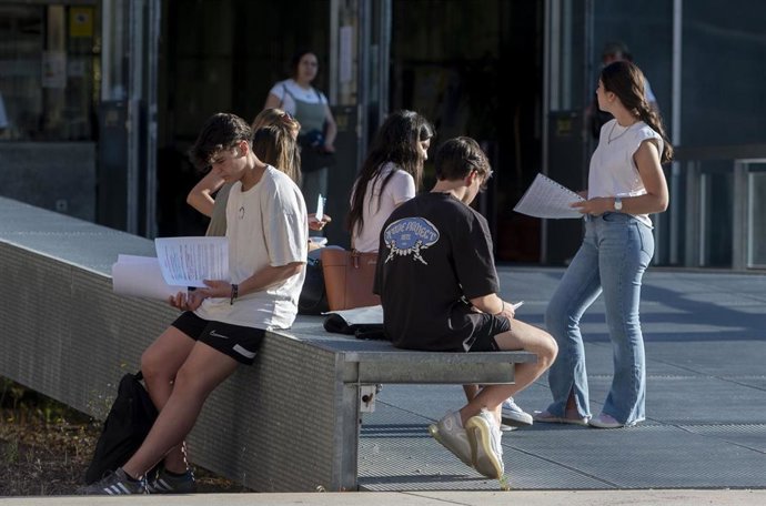 Archivo - Archivo.- Estudiantes