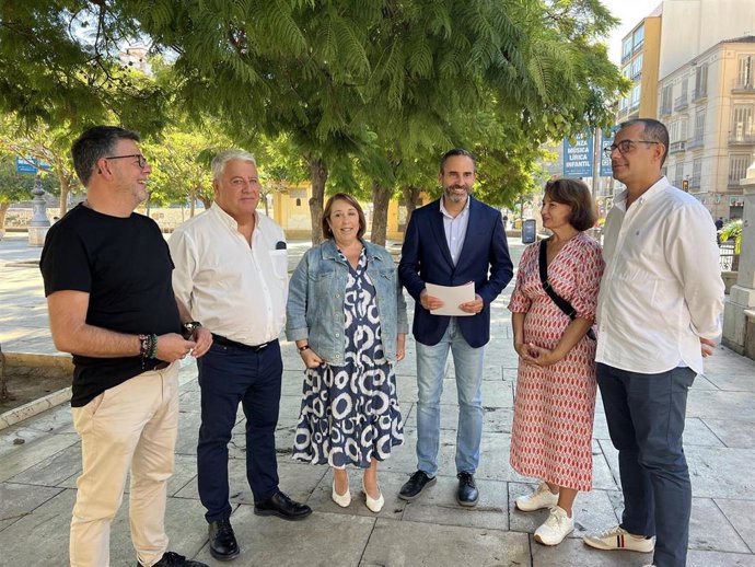 El PSOE exige aplicar el derecho de tanteo y retracto para frenar a los fondos buitre que expulsan a vecinos en Málaga.