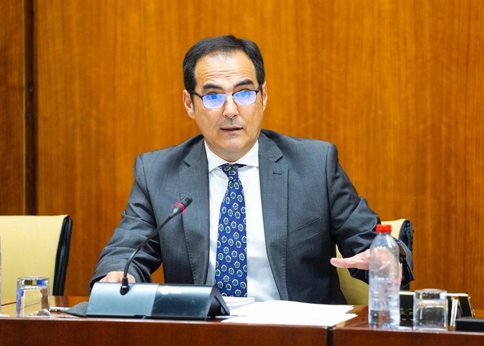 El consejero de Justicia, José Antonio Nieto, en la comisión del 15 de octubre de 2025.