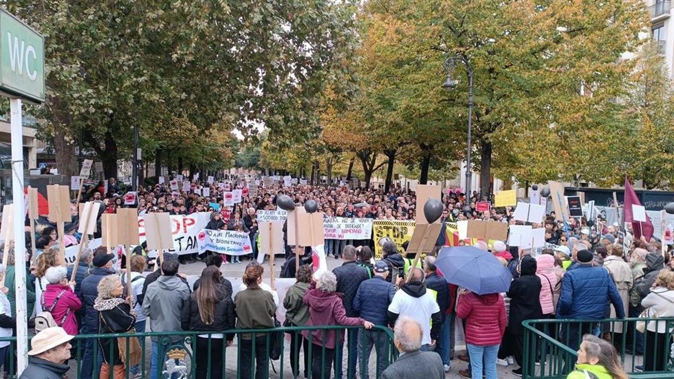 Manifestación en Pamplona para reclamar una moratoria a la instalación de plantas de biometanización.