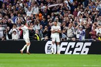 El Real Madrid anula al Barça en un Clásico caliente