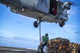 Foto: EEUU.- Un helicóptero y un caza del portaeronaves 'USS Nimitz' se estrellan en el mar de China Meridional