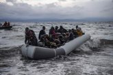 Foto: Grecia.- Mueren cuatro migrantes tras hundirse una embarcación frente a la isla de Lesbos, en Grecia