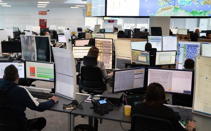 Equipo de trabajo durante la jornada laboral