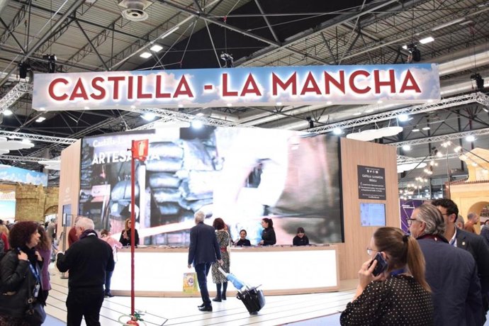 Archivo - El estand de Castilla-La Mancha en Fitur