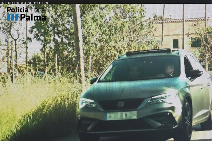 Investigan a un conductor por circular a 104 km/h en una vía limitada a 30 en Palma