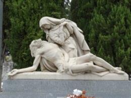 EScultura en el cementerio de Mérida