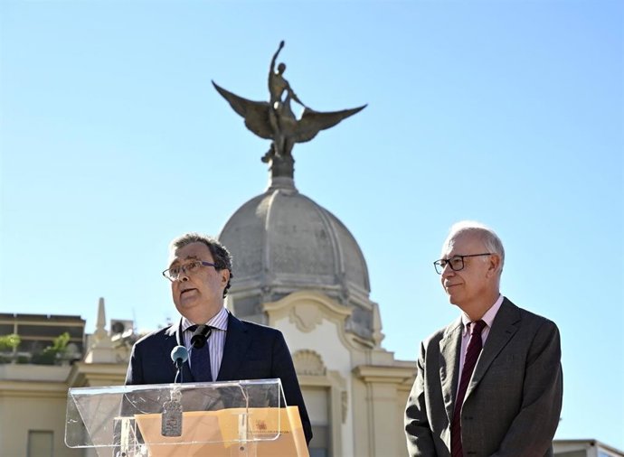 El alcalde de Murcia, José Ballesta, y el concejal de Planificación Urbanística, Huerta y Medio Ambiente, Antonio Navarro