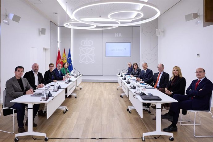 Reunión entre el Gobierno de Navarra y la CEN