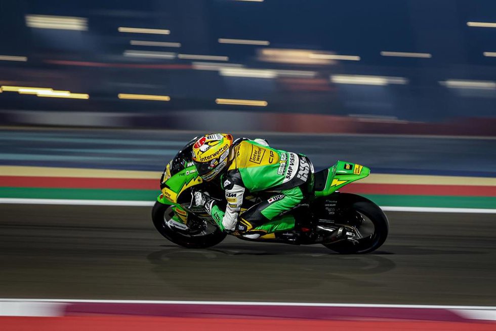 Archivo - El piloto suizo de Moto3 Noah Dettwiler, del equipo CIP Green Power, en el GP Catar