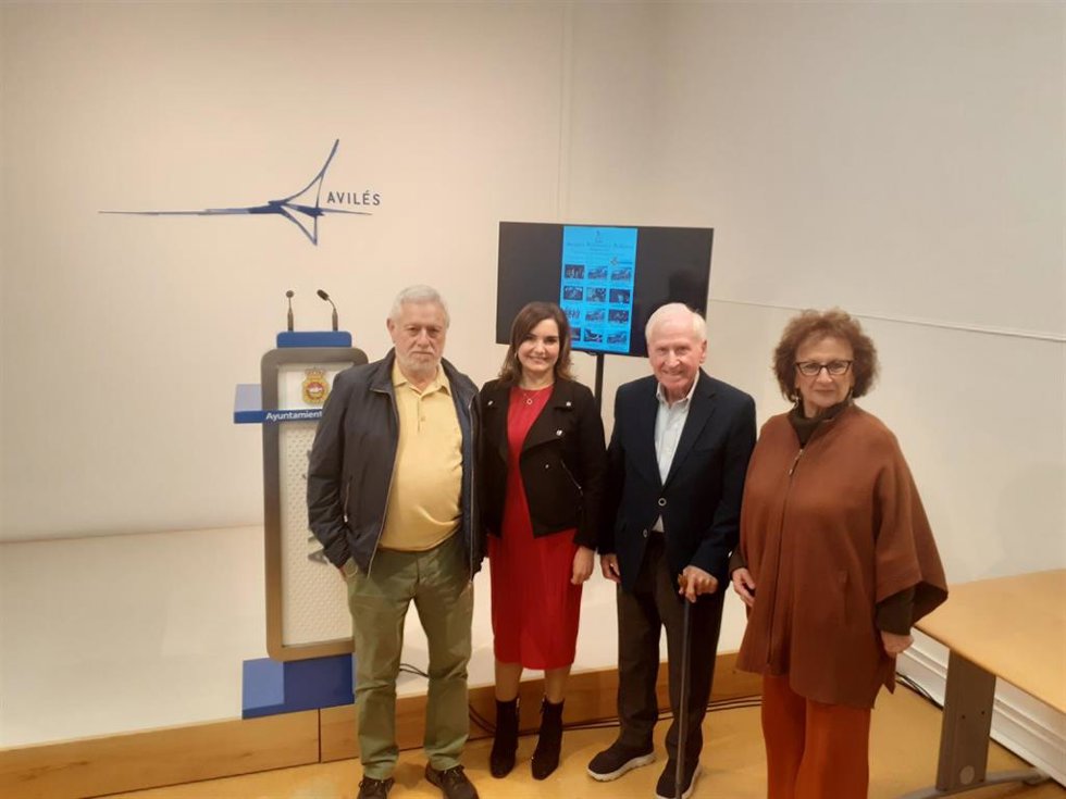 José Francisco García Sierra, Yolanda Alonso, Marino Soria y Mercedes Colunga Pérez durante la presentación del programa.