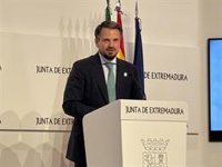 Bautista dice a los grupos "están a tiempo" de retirar enmiendas a totalidad de PGEx, que "cierran la puerta" al acuerdo