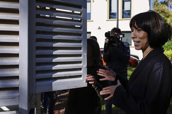 La ministra de Ciencia, Innovación y Universidades, Diana Morant, durante una visita a la Delegación Territorial de la Aemet, a 27 de octubre de 2025, en Valencia, Comunidad Valenciana (España). 