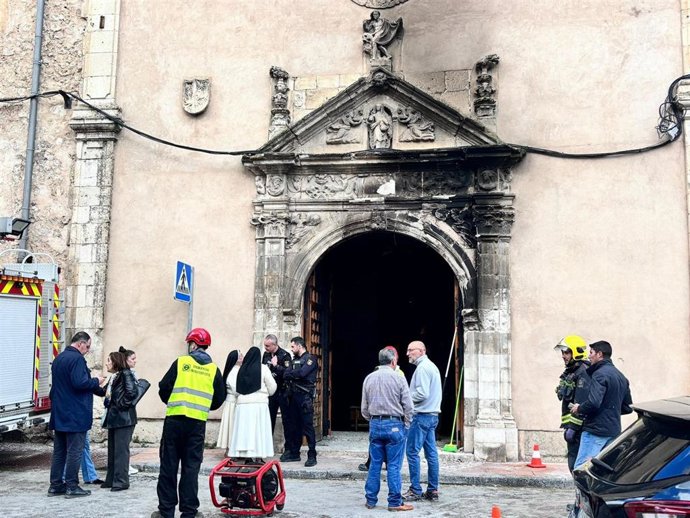 Incendio en la fachada del convento de las Concepcionistas el pasado 3 de mayo de 2024.
