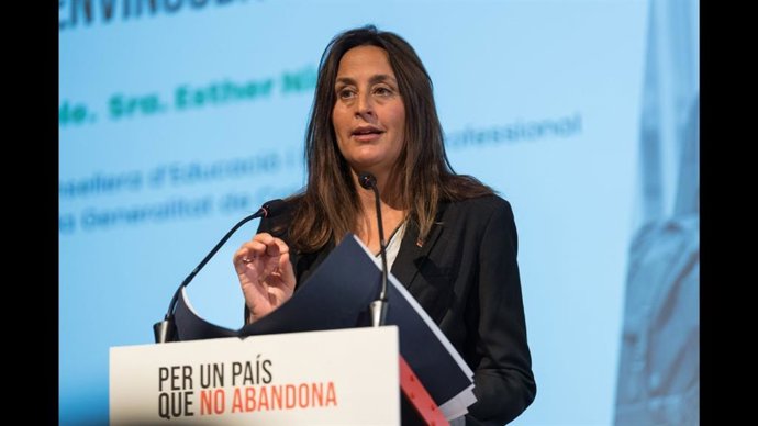 La consellera Esther Niubó