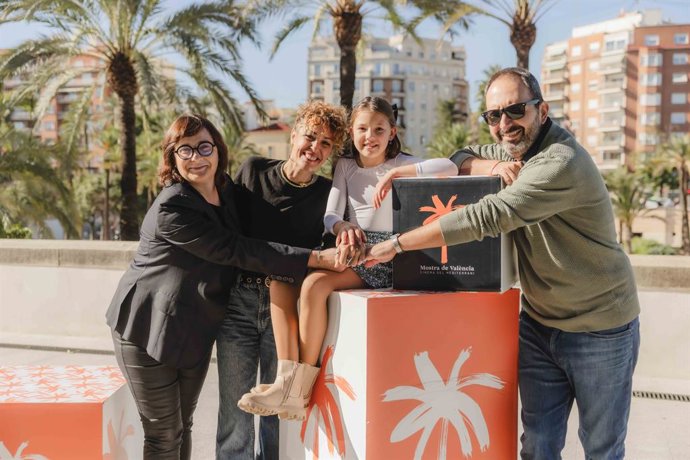 El equipo de la película 'Nena'