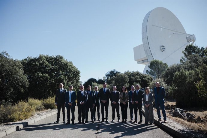 Puente destaca o observatório Yebes (Guadalajara) como um "exemplo claro de diplomacia científica".