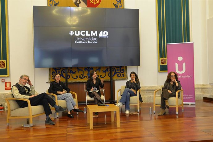Nevenka Fernández abre las actividades del 25N en la UCLM con un mensaje de esperanza a las mujeres que sufren acoso.