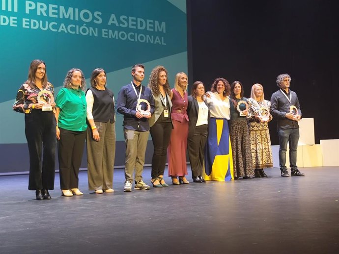 Educació rep el Premi ASEDEM per la seua intervenció emocional després de la dana i l'impuls a la formació en benestar educatiu