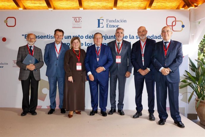 Jornada de AVE y Étnor en Alicante
